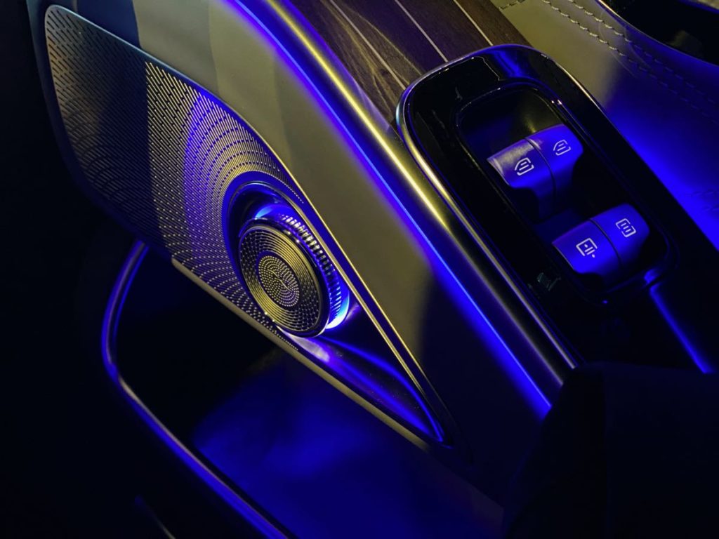 سیستم صوتی Burmester 4D Surround مرسدس بنز