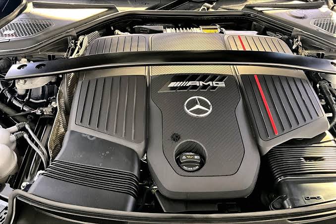 موتور داخلی سری بنز های کلاس E با تیونینگ AMG